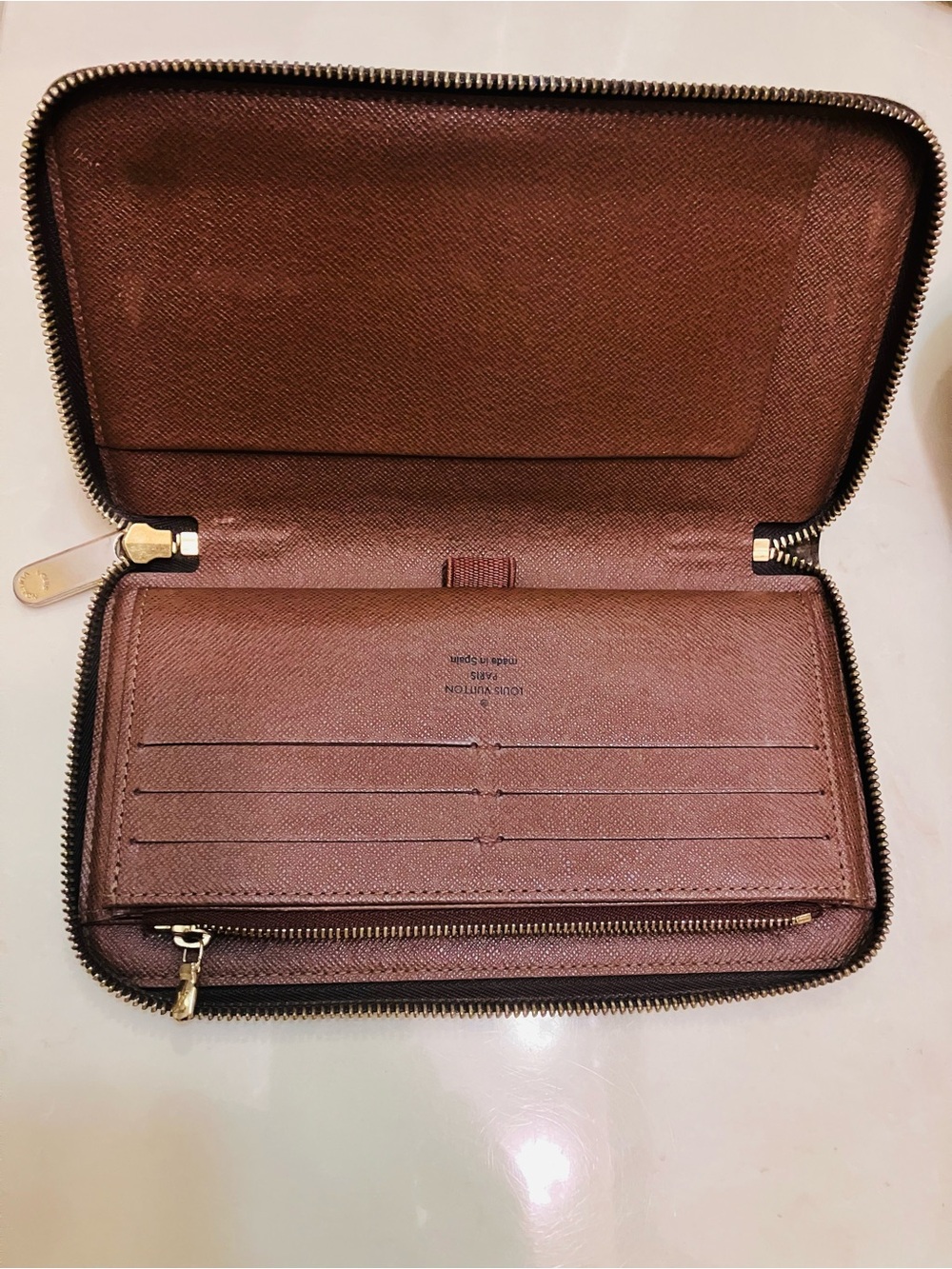Louis Vuitton Zippy Organizer. - Picture 8 of 12